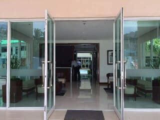 12 listings: Residencias de manila pandacan .